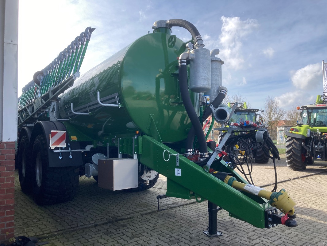 Kotte VT 17.300 mit Bomech Farmer 15m Profi - Laubgrün - Gülletechnik + Dungtechnik - Vakuumfaß