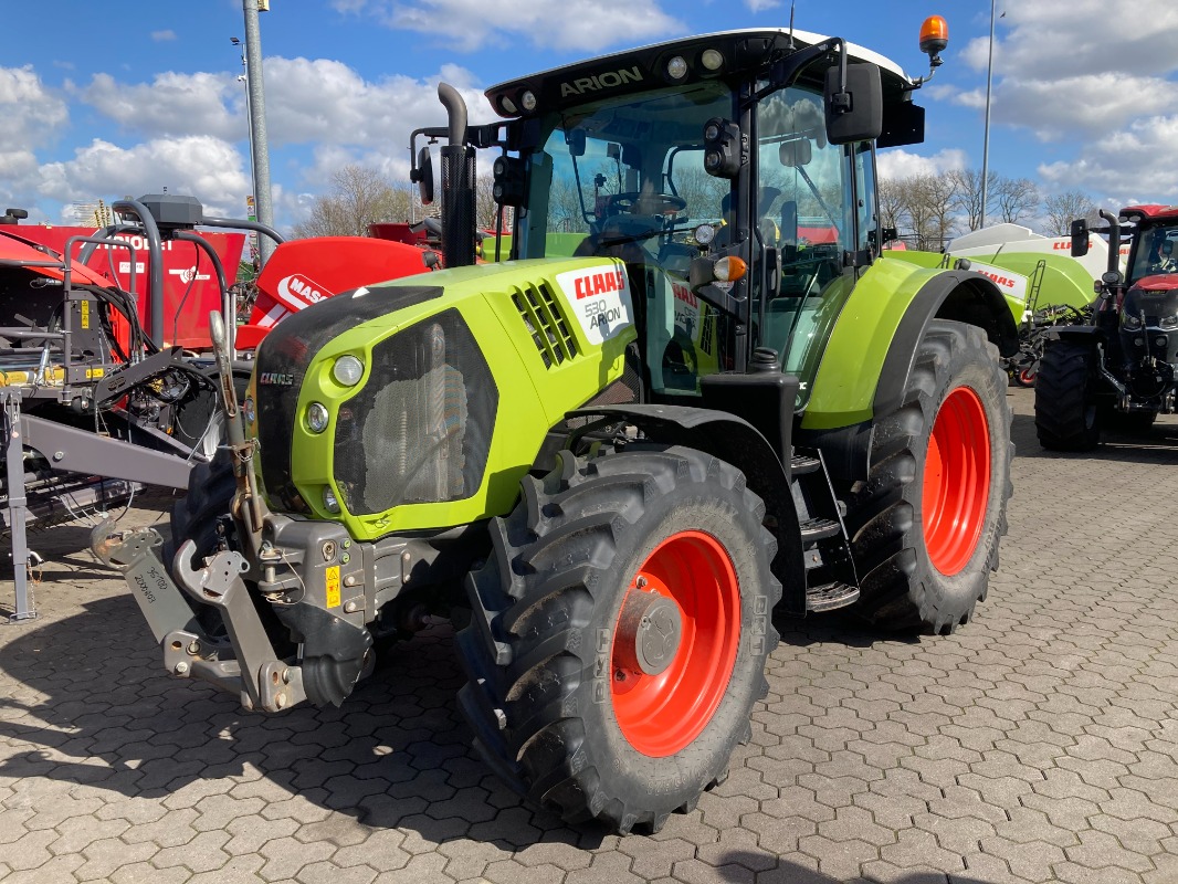 CLAAS Arion 530 CMatic Cebis - Traktor