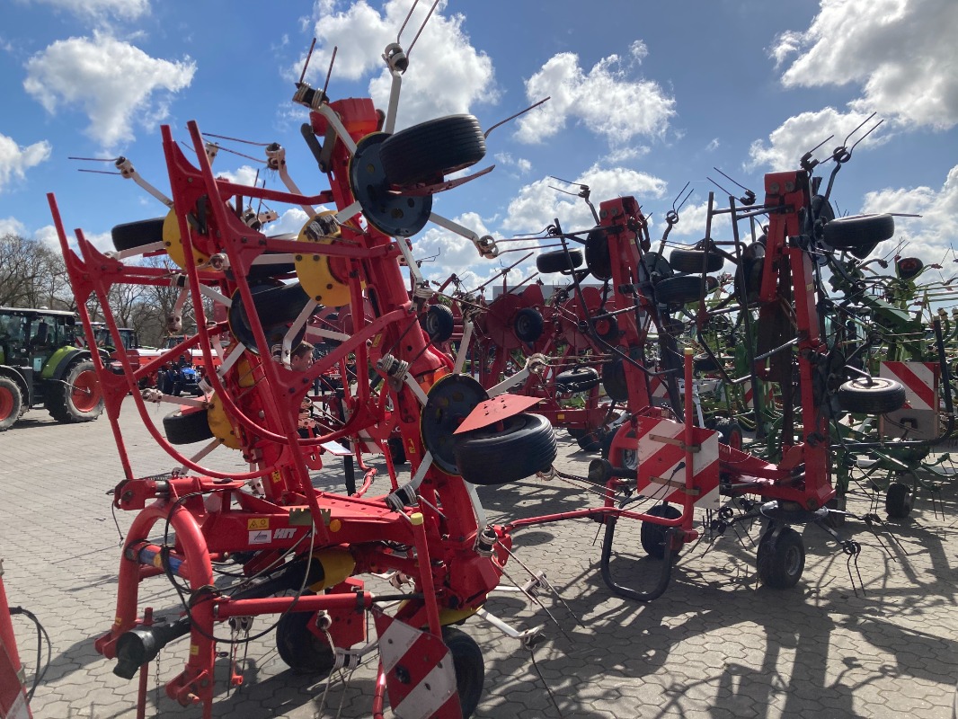 Pöttinger HIT 910N - Grassland technology + Forage harvesting technology - Rotary haymaker