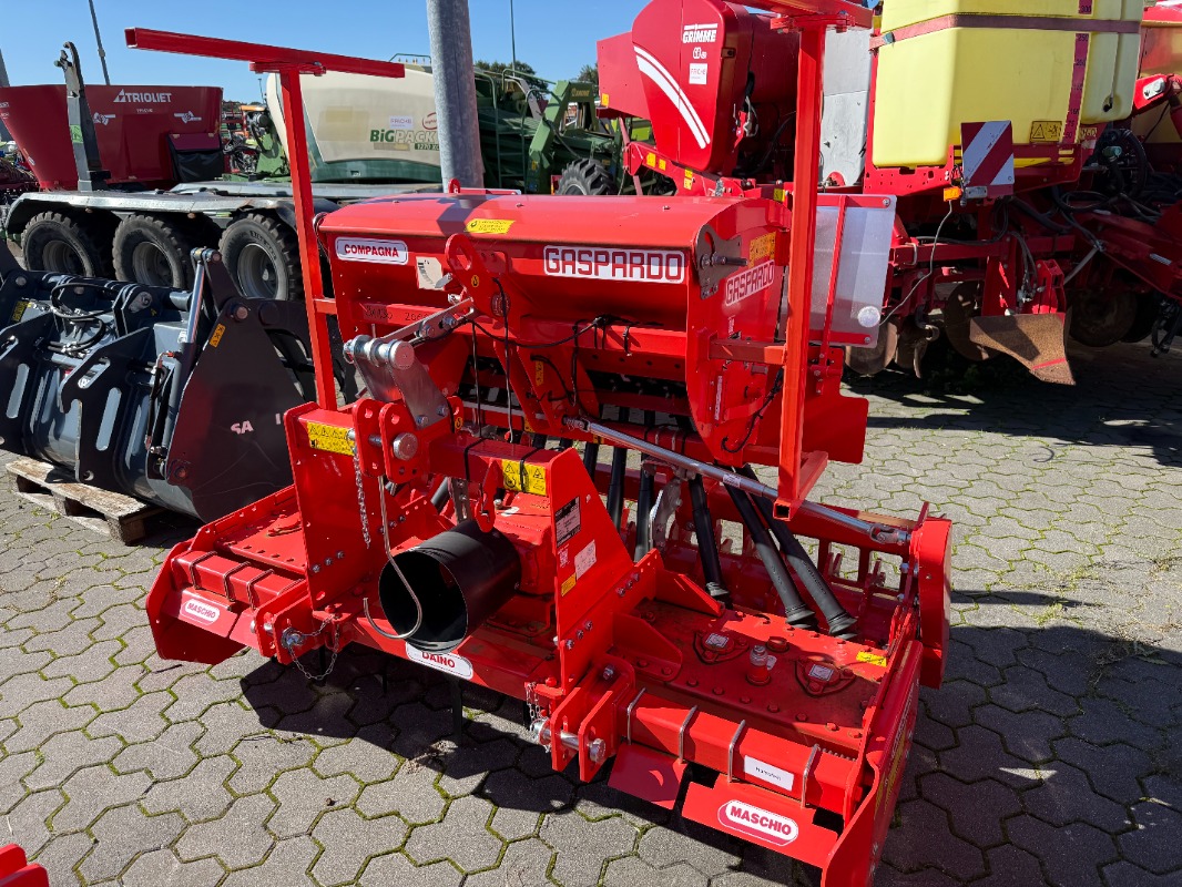 Maschio Delfino 2000 SCM + Compagna 1500 - Máquina de labranza del suelo - Grada rotativa