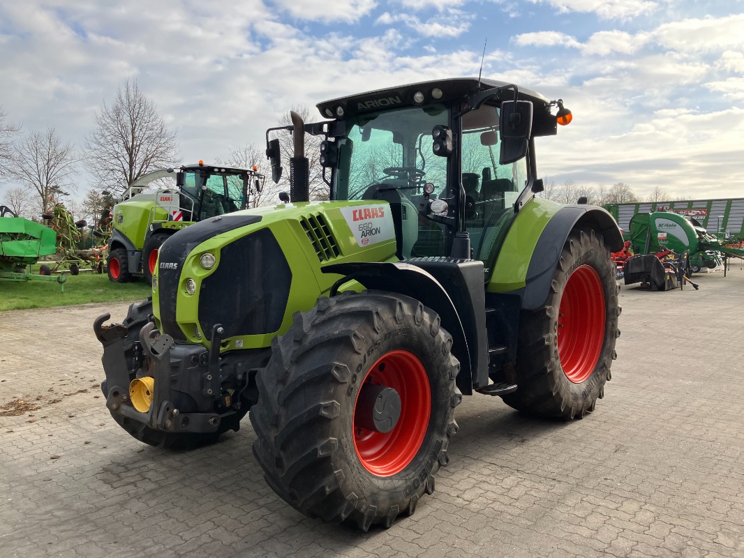 CLAAS Arion 660 CMATIC CEBIS - Tractor