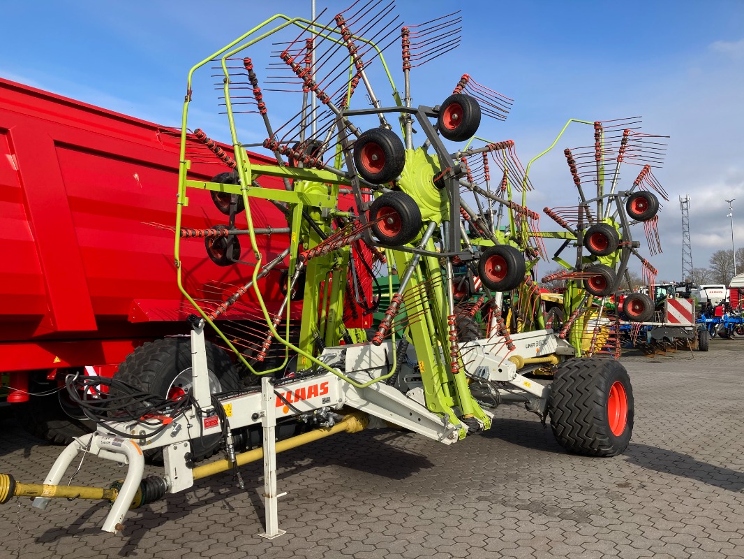 CLAAS Liner 3600 Comfort - Tecnología de pastoreo + tecnología de cosecha de forraje - Rastrillo