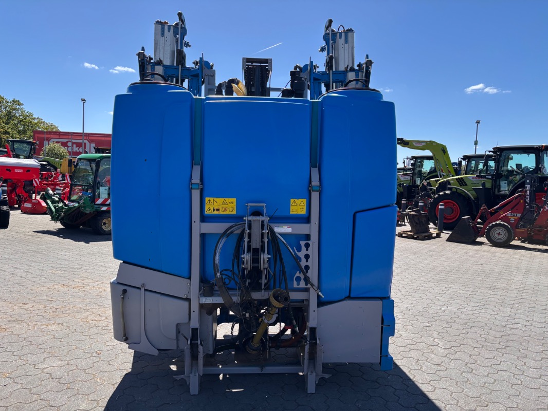 Lemken Sirius 10/1600 - Düngung + Pflanzenschutztechnik + Pflege - Feldspritze
