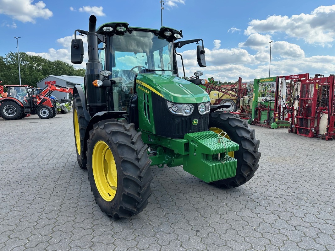 John Deere 6110 M - Ciągnik