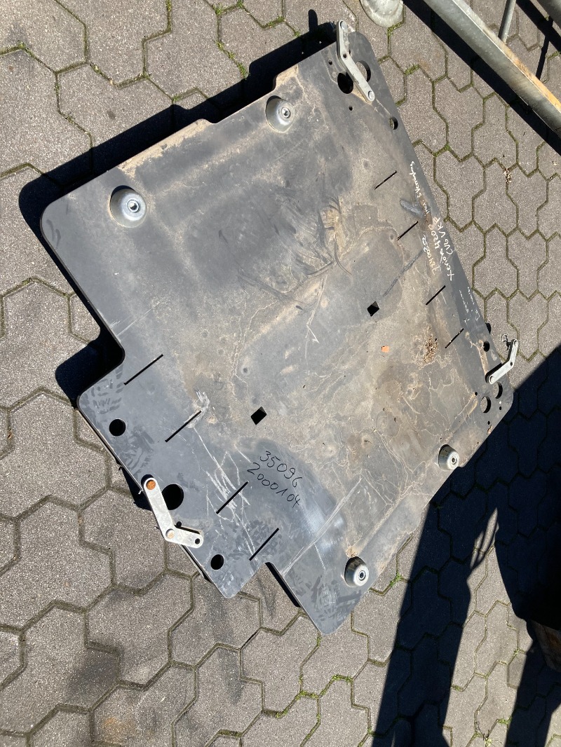 CLAAS Adapterplatte für Aufsattelgewichte Heck - Accessoires pour tracteurs - Autres accessoires pour tracteurs