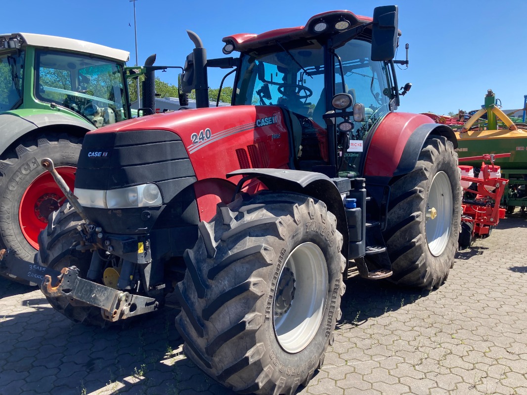 Case Puma 240 CVX Drive - Traktor