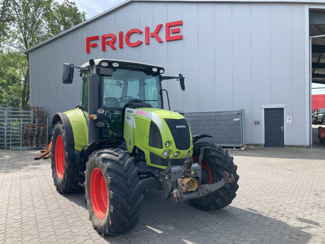 CLAAS Arion 530 CIS - Traktor