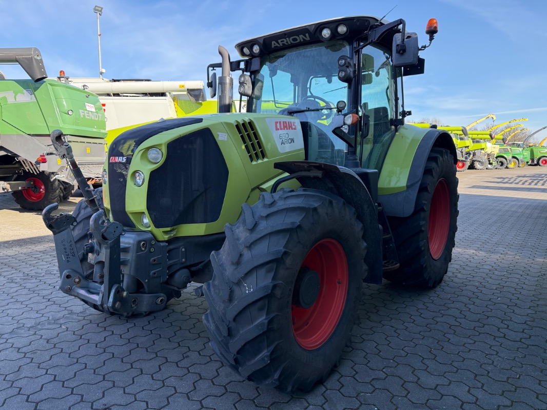 CLAAS Arion 650 Cmatic Cebis - Traktor