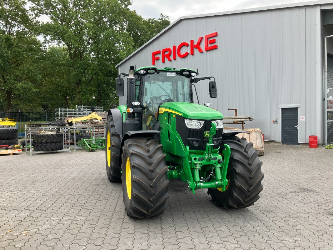 John Deere 6M155 - Ciągnik