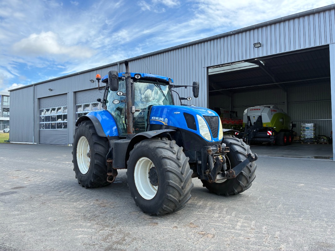 New Holland T 7.270 Auto Command - Traktor