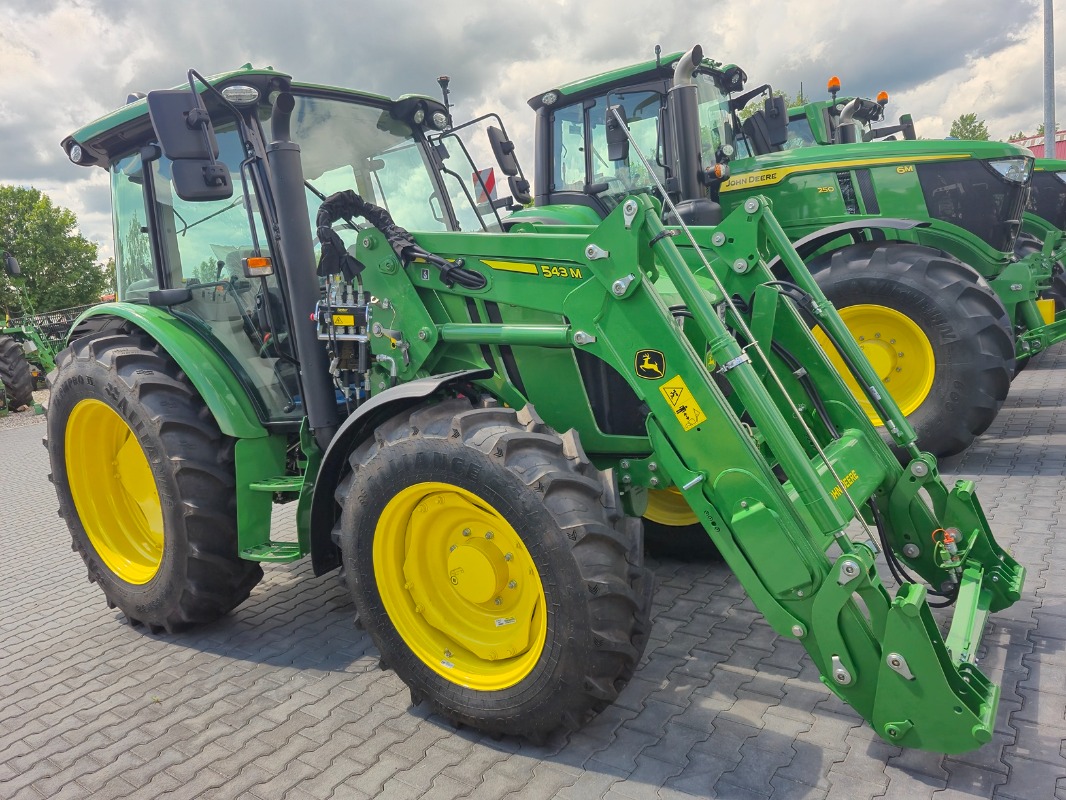John Deere 5075M - Tracteur