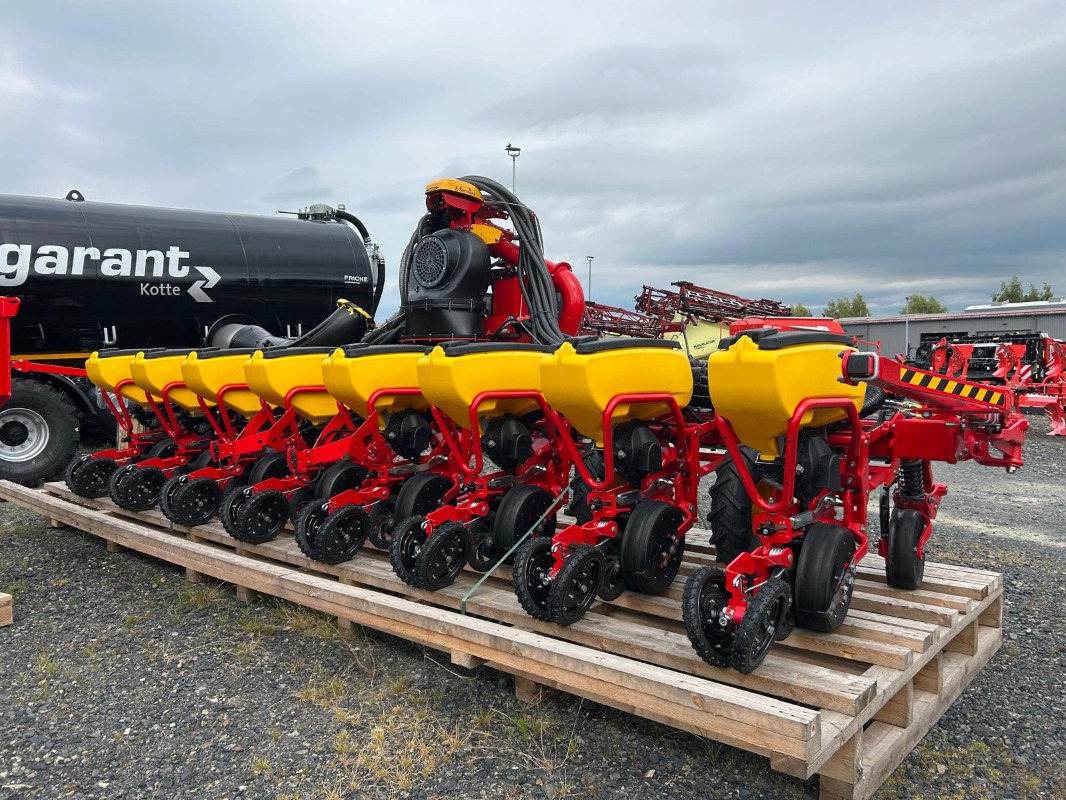 Väderstad Tempo V TPV 8 + FH 2200 - Aussaattechnik - Drillmaschine