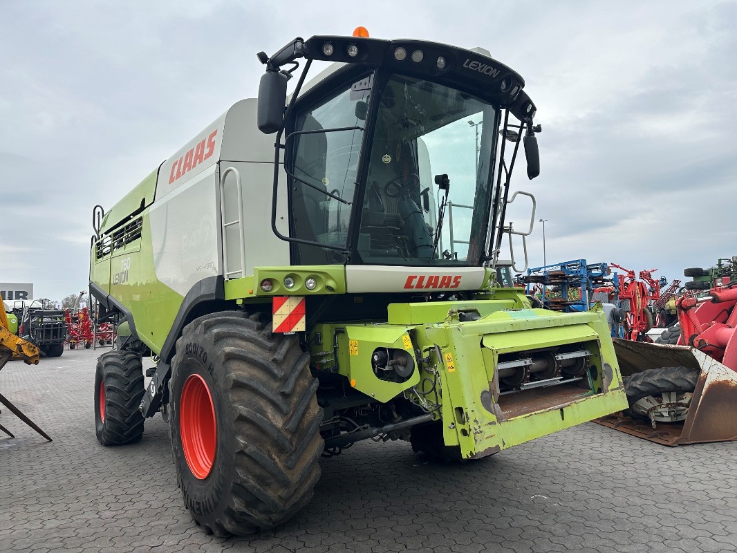 CLAAS Lexion 760 Radmaschine - Combinez