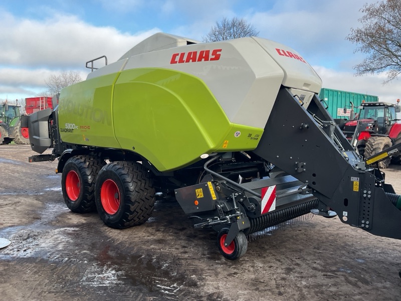 CLAAS Quadrant 5300 Evolution FC - Presse - Großpackenpresse