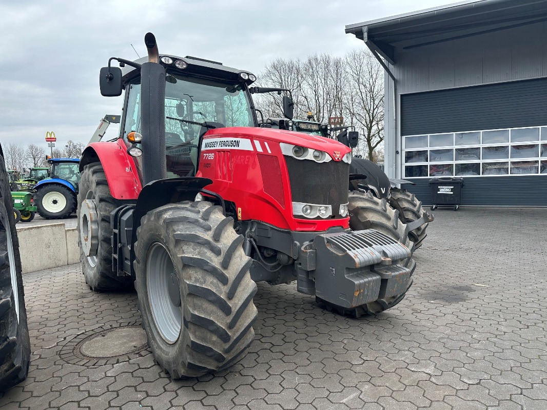 Massey Ferguson 7726 Dyna 6 Efficient - Traktor