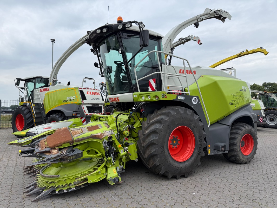 CLAAS Jaguar 850 Allrad - Feldhäcksler