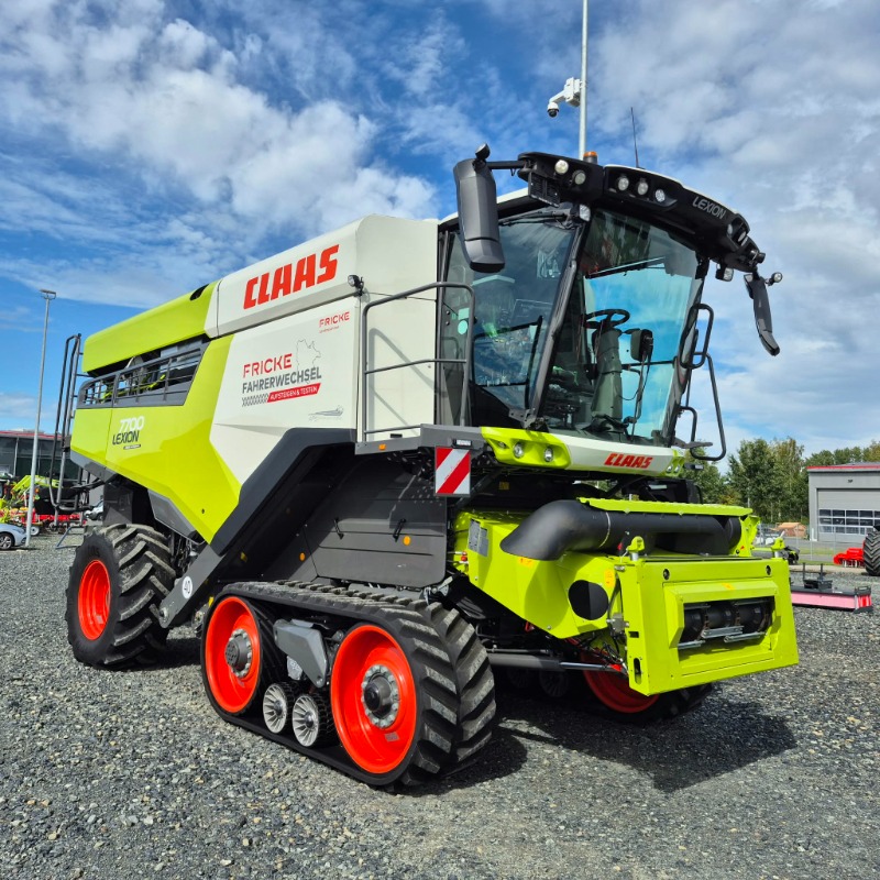 CLAAS Lexion 7700 TT | VF 2026 - Combine harvester