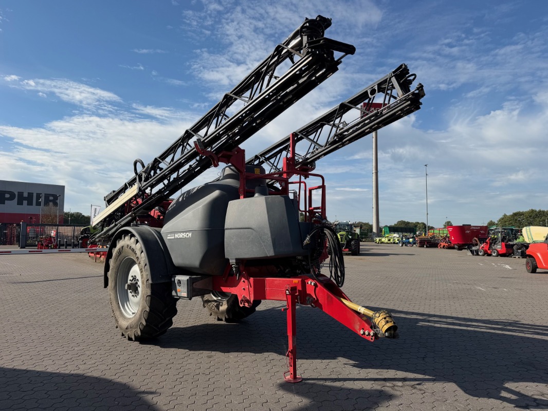 Horsch Leeb 4 AX - Düngung/Pflanzenschutztechnik/Pflege - Anhängespritze