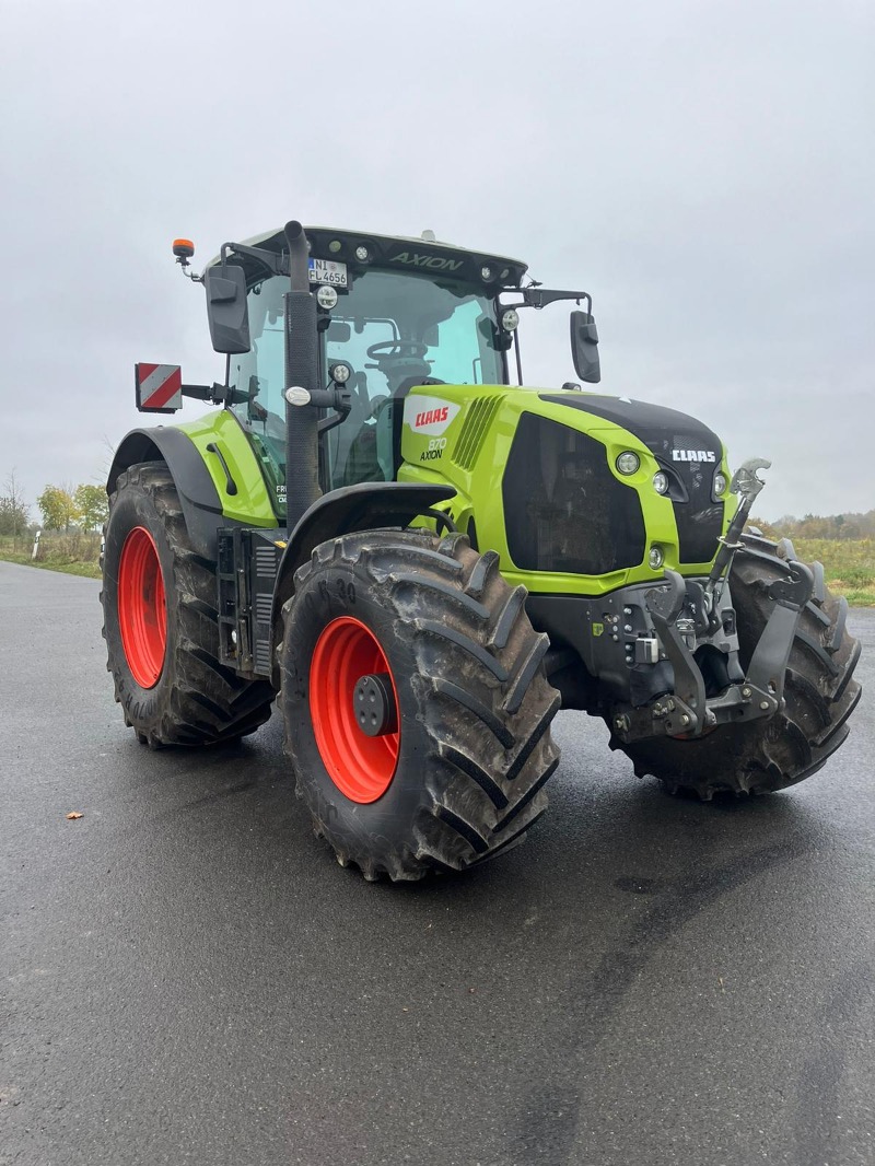 CLAAS Axion 870 CMATIC Cebis - Tractor
