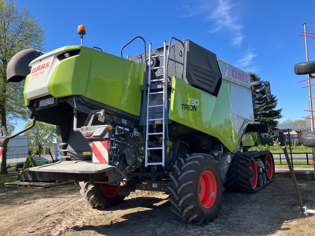 CLAAS Trion 730 TT - Combinez