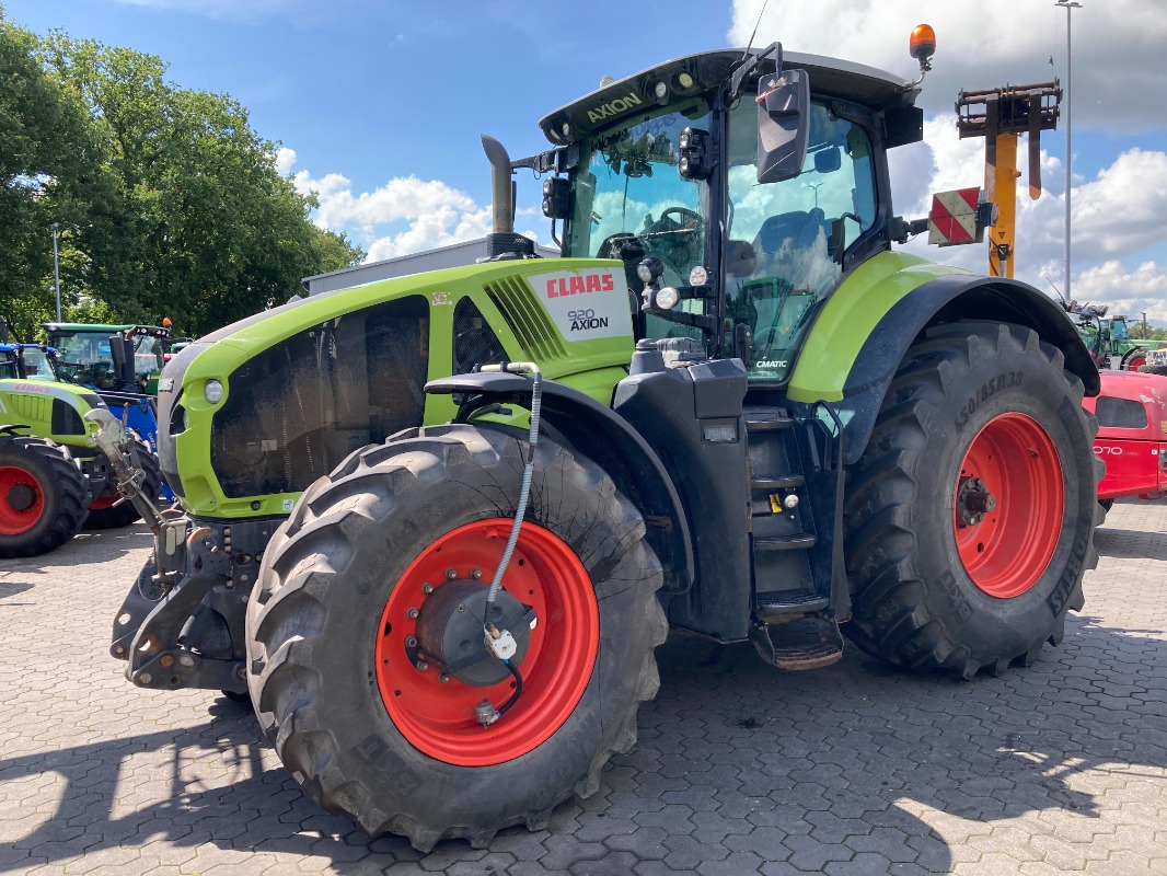 CLAAS Axion 920 CMATIC CEBIS - Traktor
