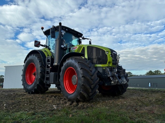CLAAS Axion 930 CMATIC CEBIS - Tractor